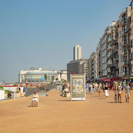 Apartment Beautiful With Lateral Sea View *