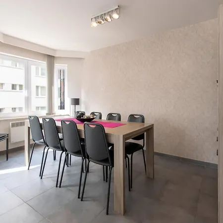 Apartment Beautiful With Lateral Sea View